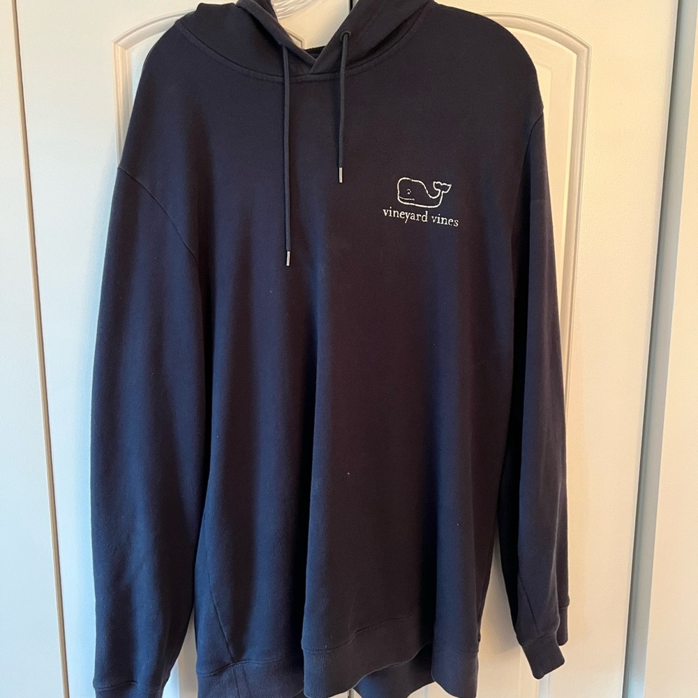 Vineyard vines hoodie
